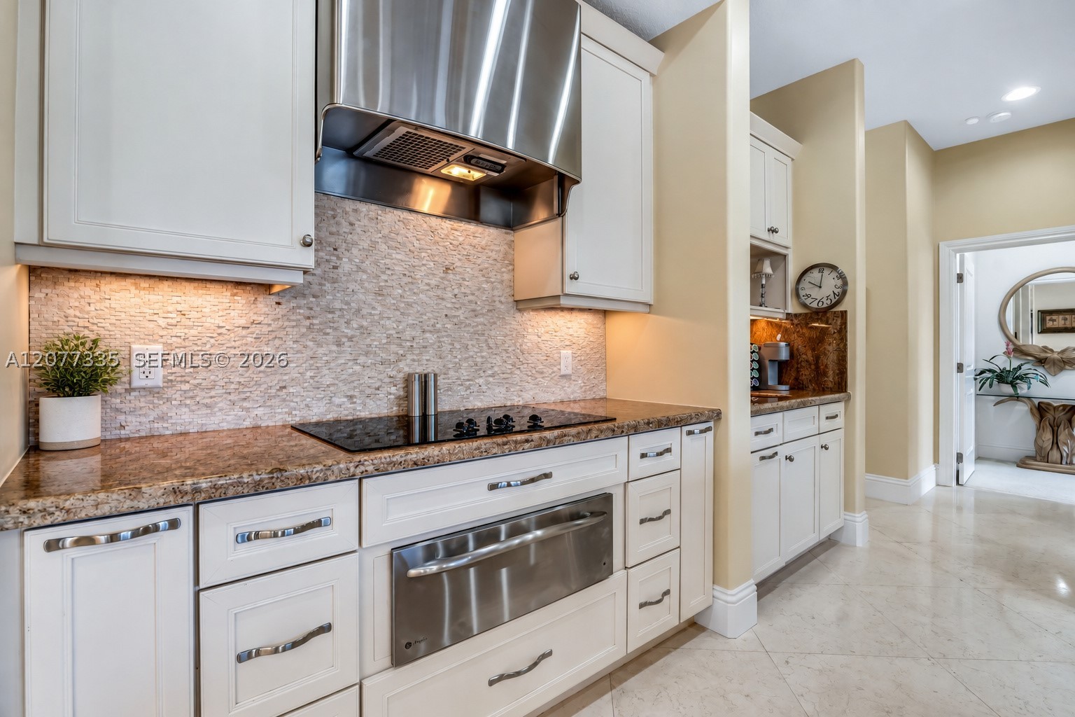 2820 NE 44th St, Lighthouse Point FL 33064