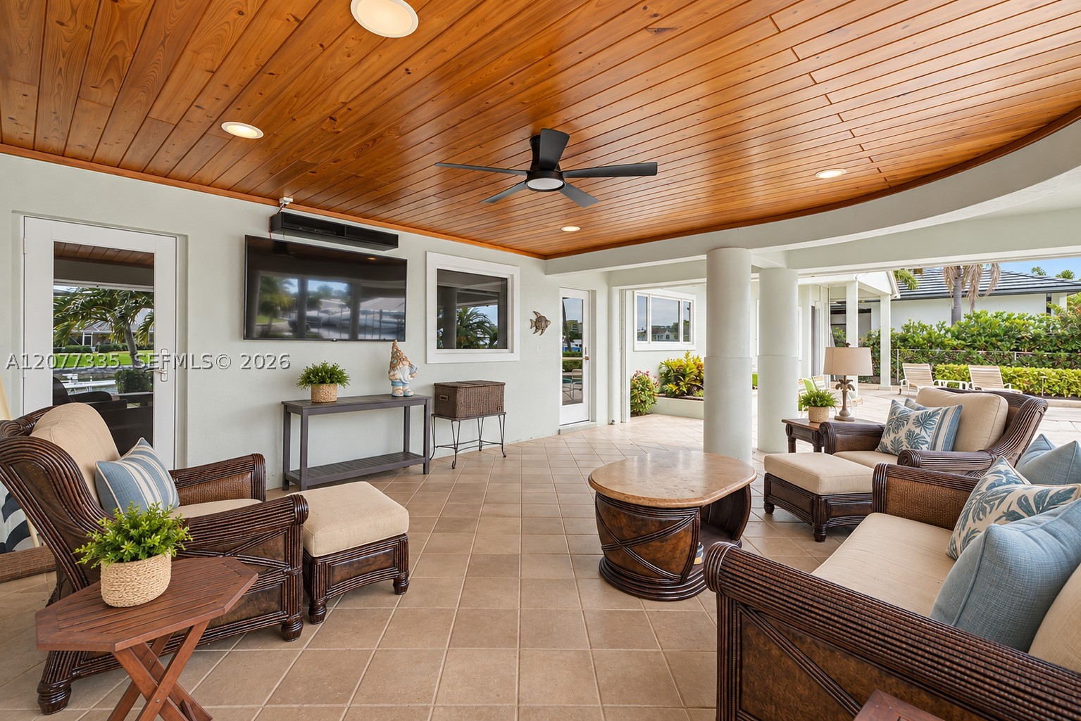 2820 NE 44th St, Lighthouse Point FL 33064