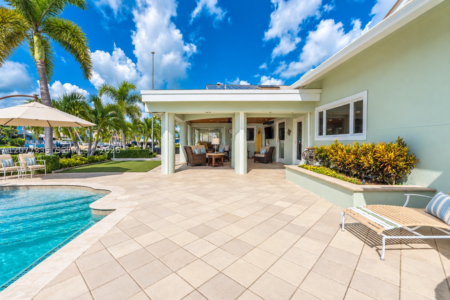 2820 NE 44th St, Lighthouse Point FL 33064