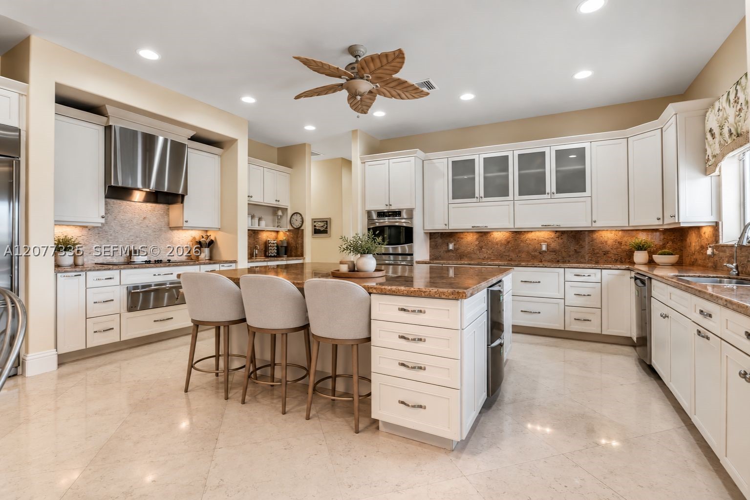 2820 NE 44th St, Lighthouse Point FL 33064