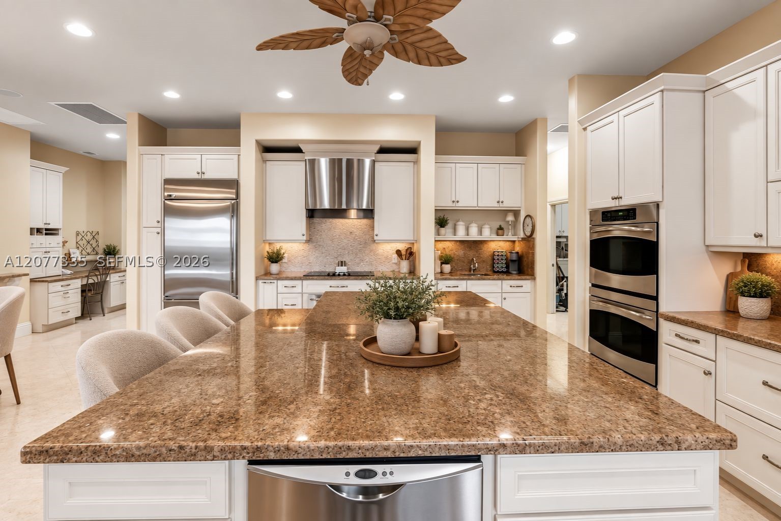 2820 NE 44th St, Lighthouse Point FL 33064