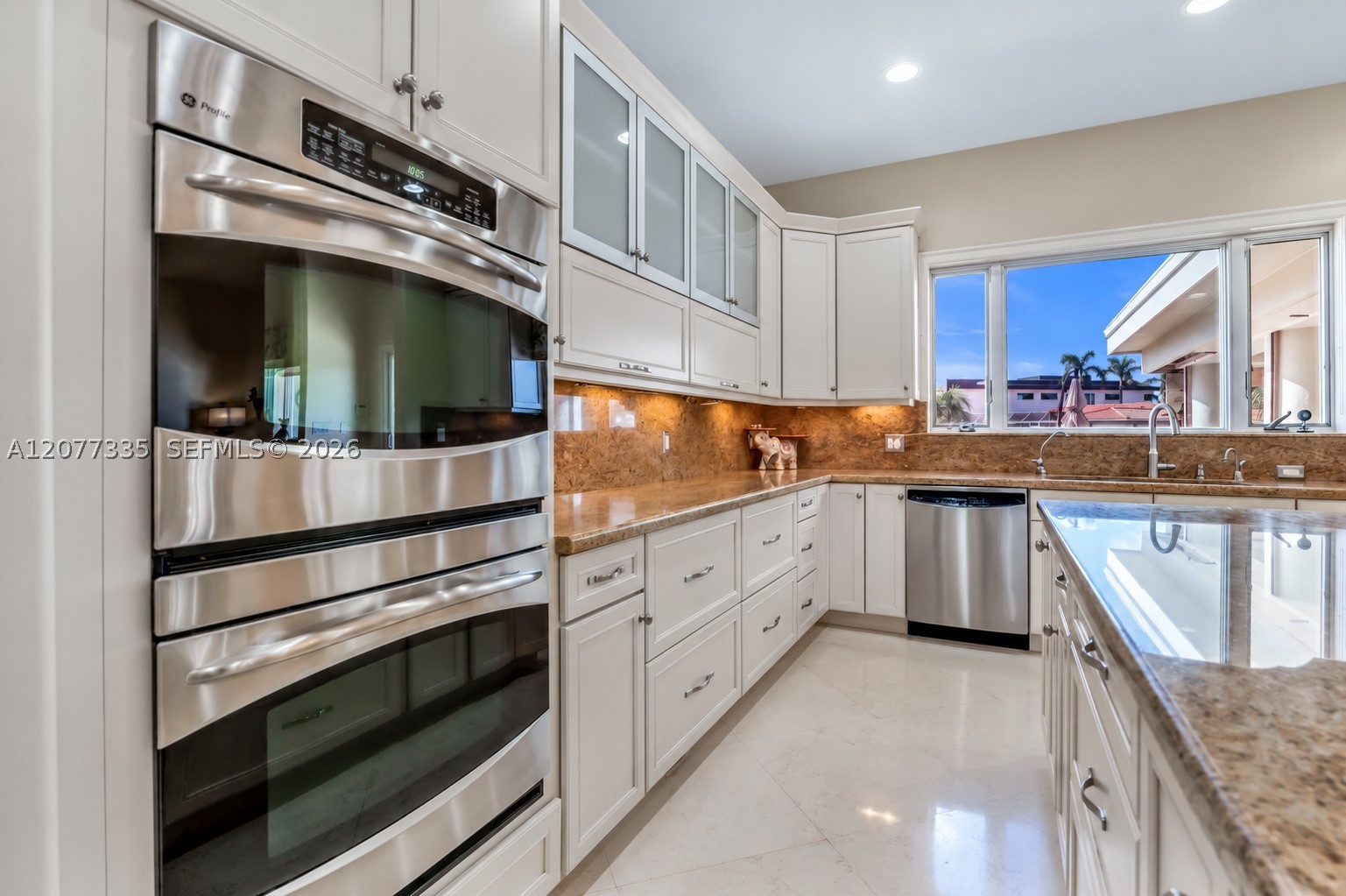 2820 NE 44th St, Lighthouse Point FL 33064