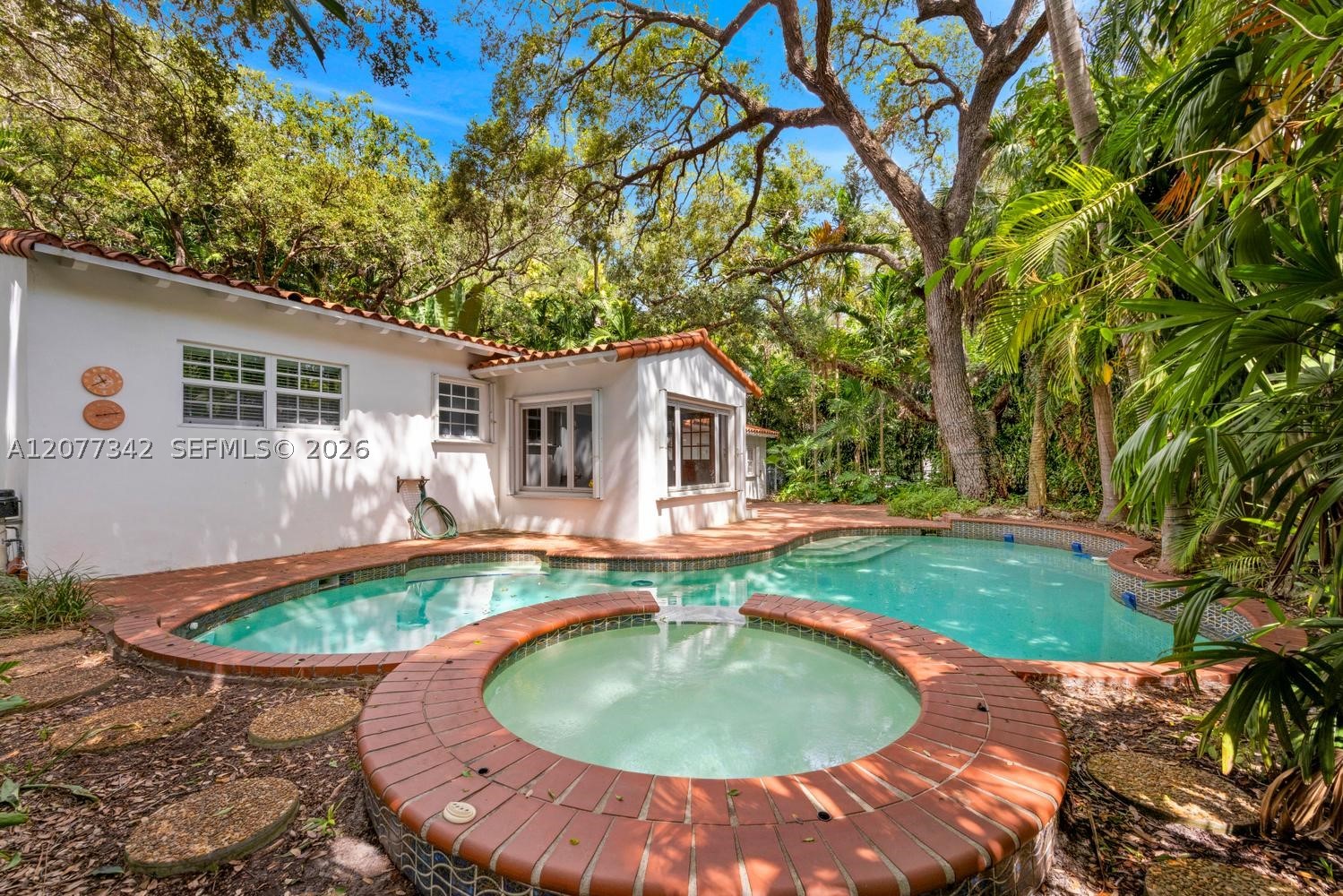 5111 Maggiore St, Coral Gables FL 33146