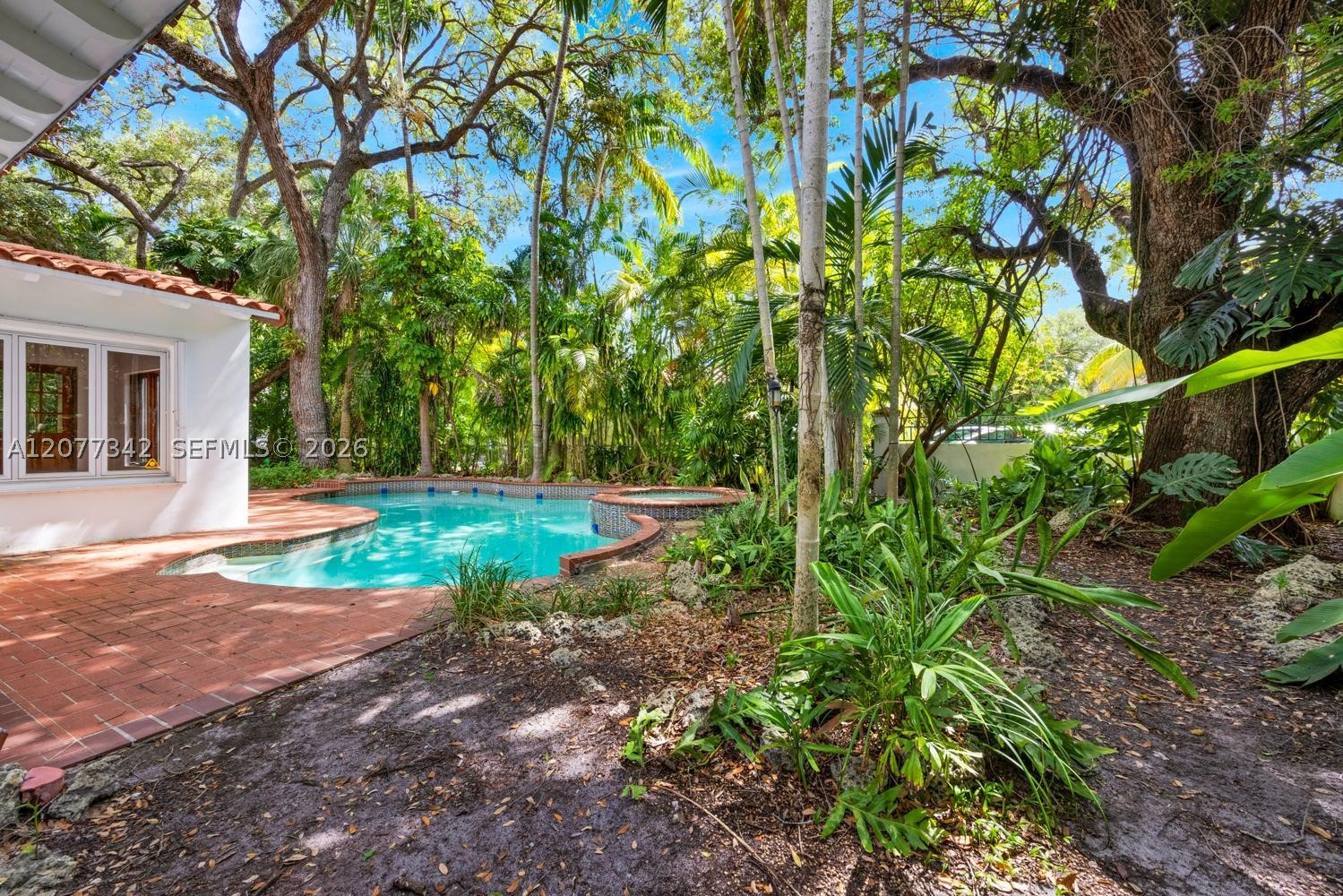 5111 Maggiore St, Coral Gables FL 33146