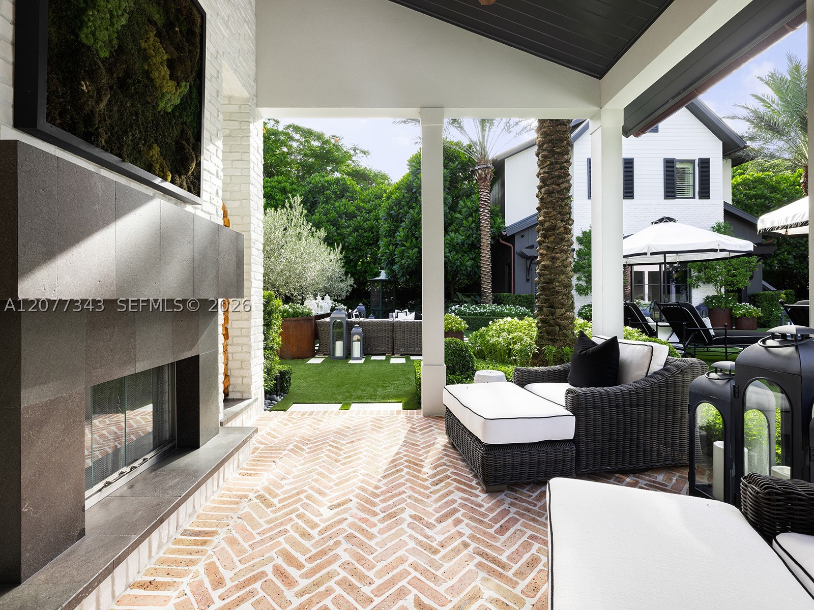6580 SW 69th Ave, Miami FL 33143