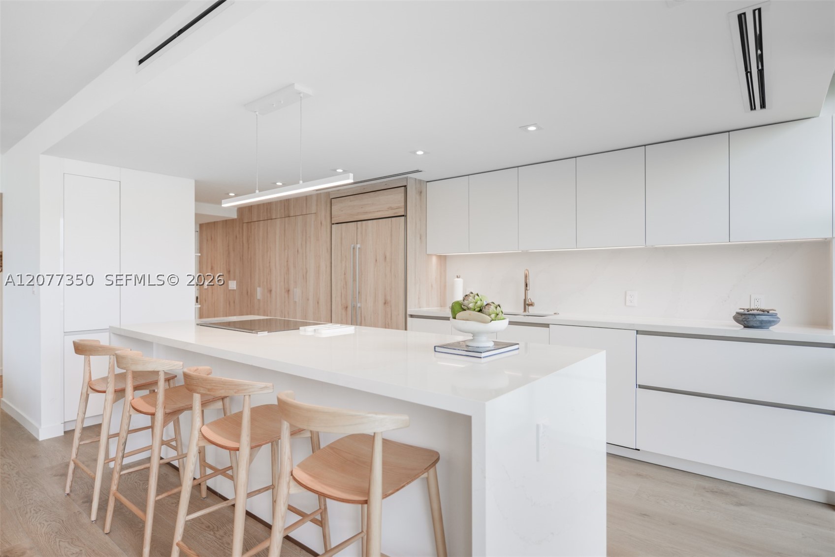 1121 Crandon Blvd #E702, Key Biscayne FL 33149