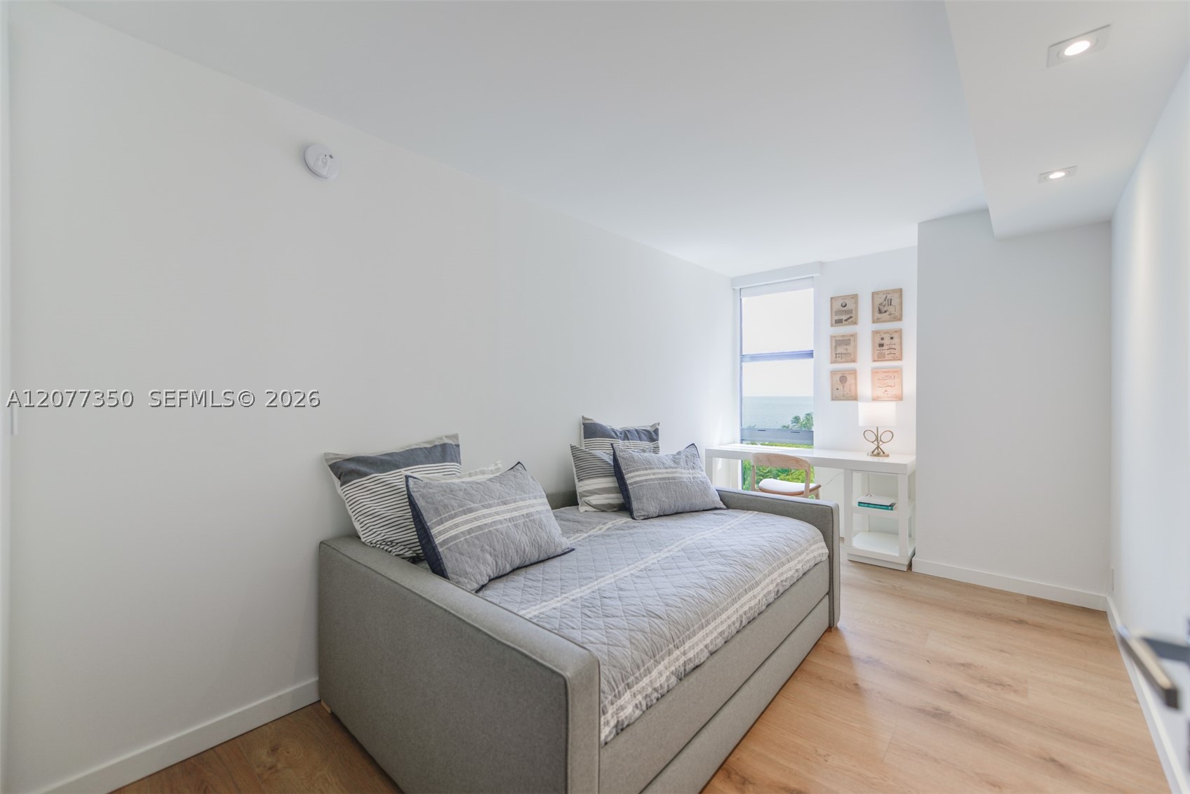 1121 Crandon Blvd #E702, Key Biscayne FL 33149