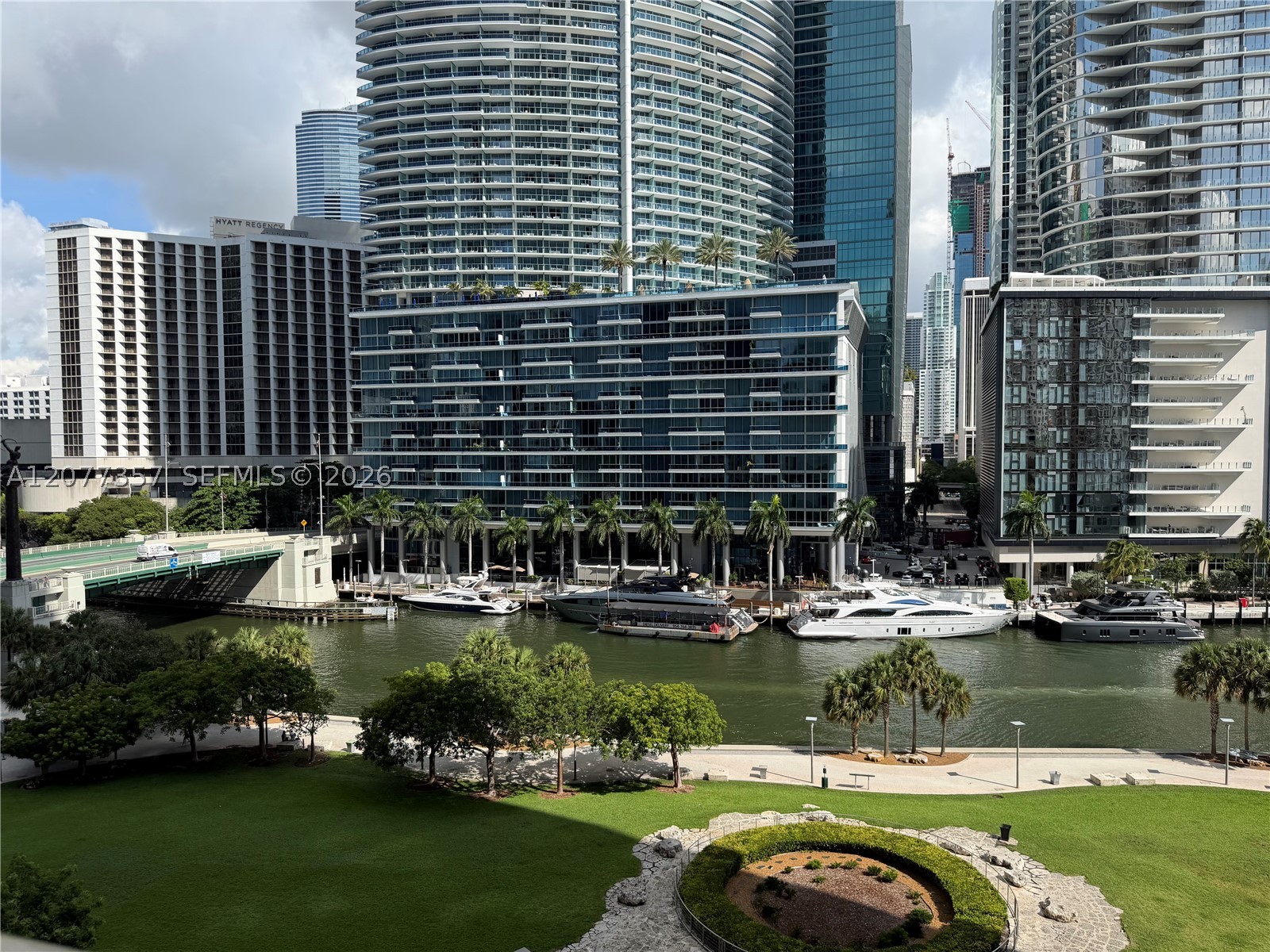 Miami FL 33131 - A12077357