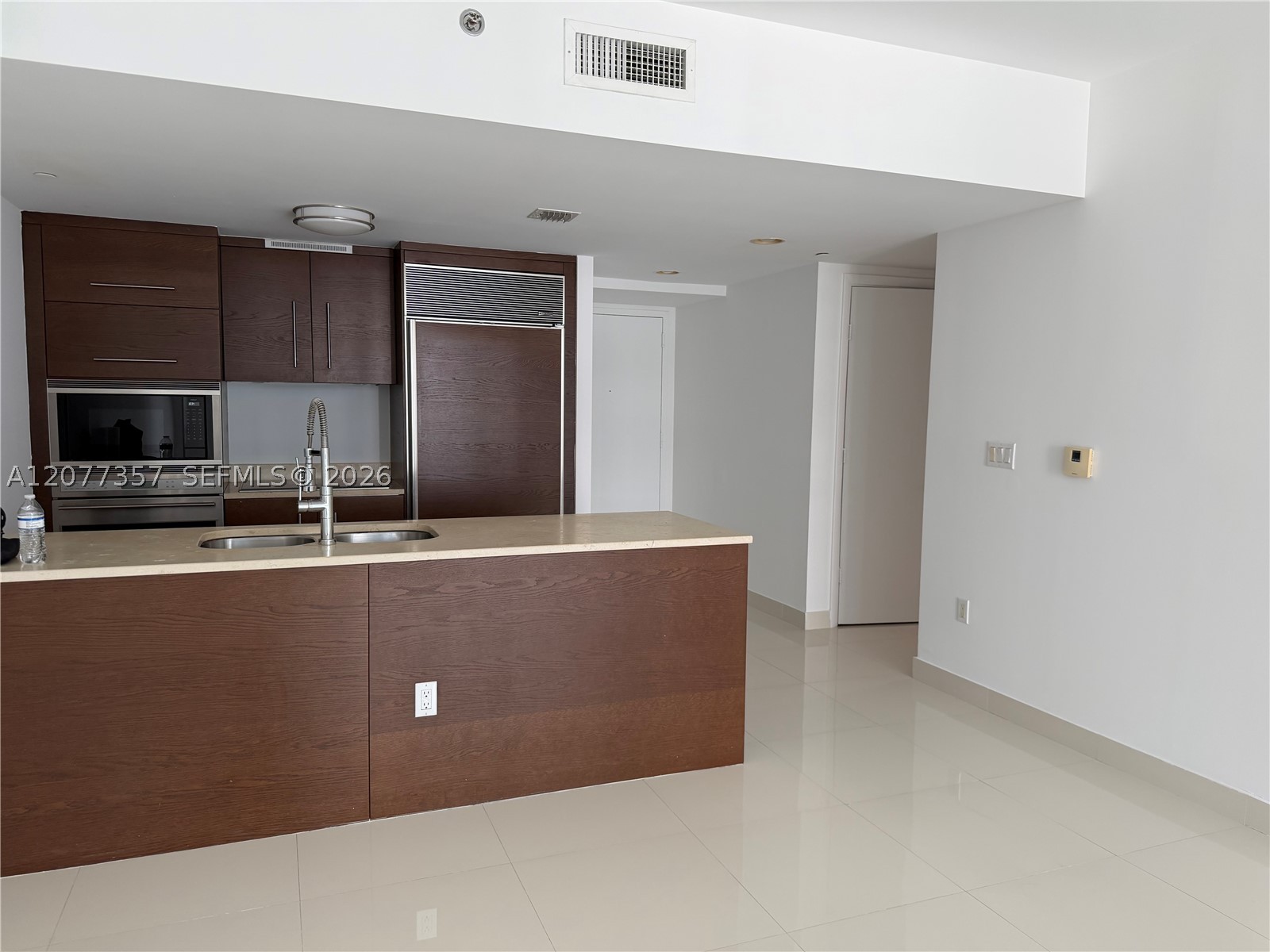 Miami FL 33131 - A12077357