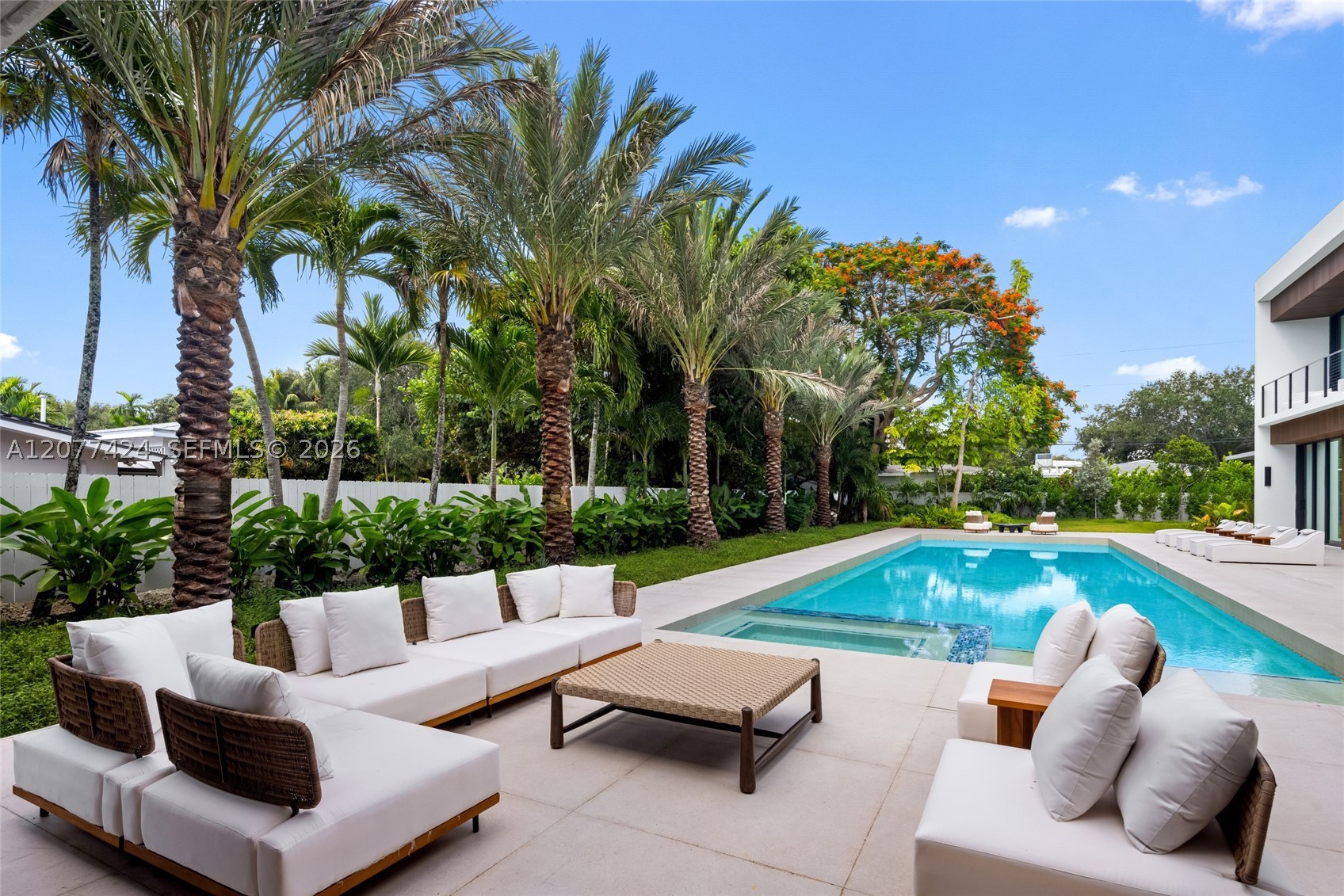 6200 SW 123rd Ter, Pinecrest FL 33156
