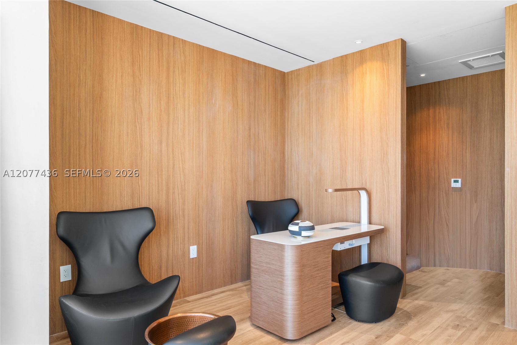 1400 Biscayne Blvd #4203, Miami FL 33132