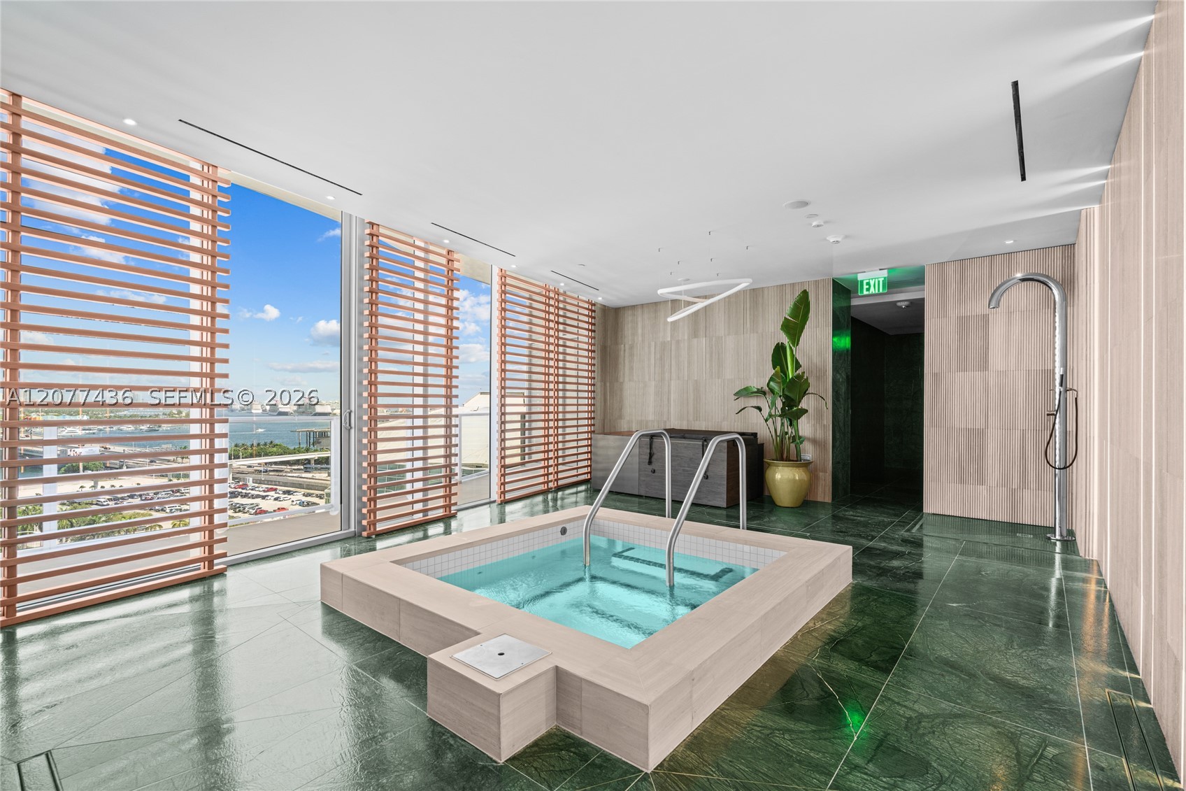 1400 Biscayne Blvd #4203, Miami FL 33132
