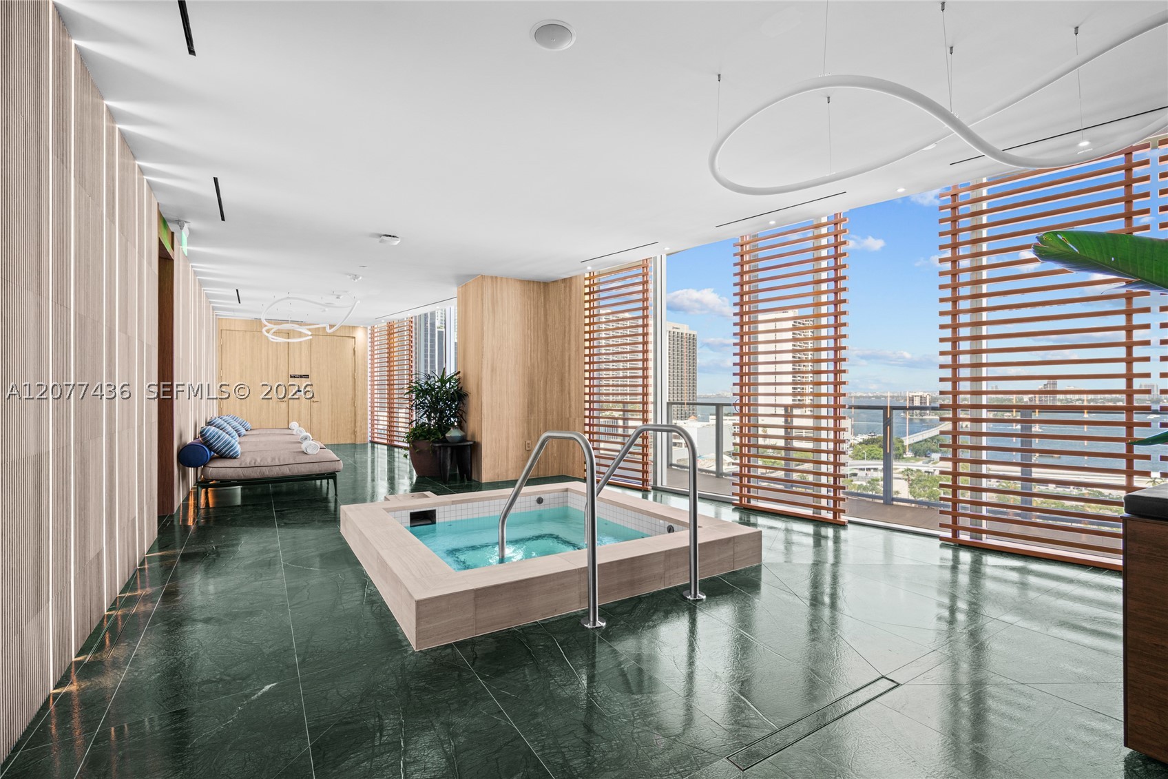 1400 Biscayne Blvd #4203, Miami FL 33132