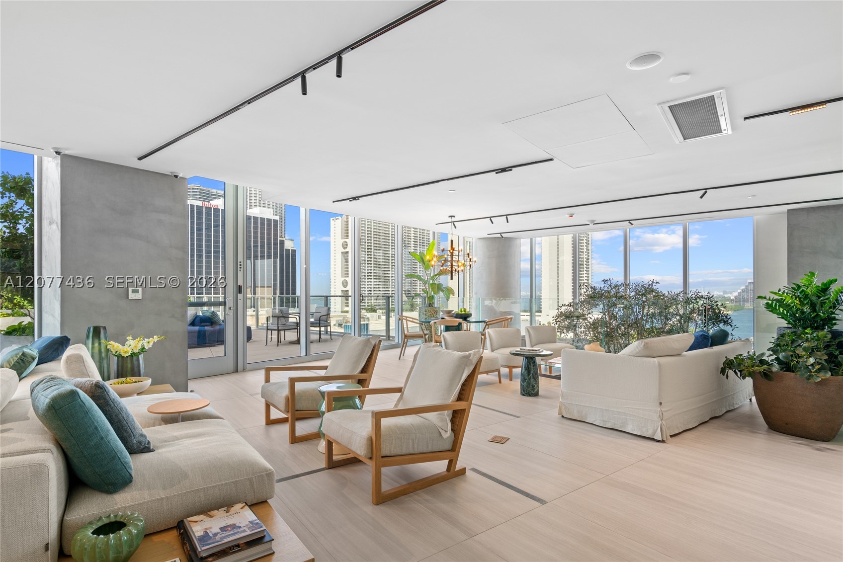 1400 Biscayne Blvd #4203, Miami FL 33132