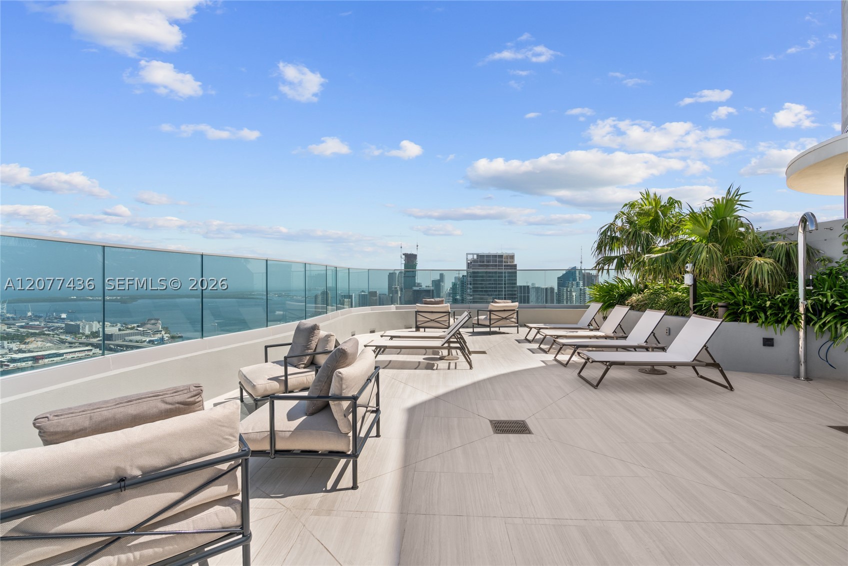 1400 Biscayne Blvd #4203, Miami FL 33132
