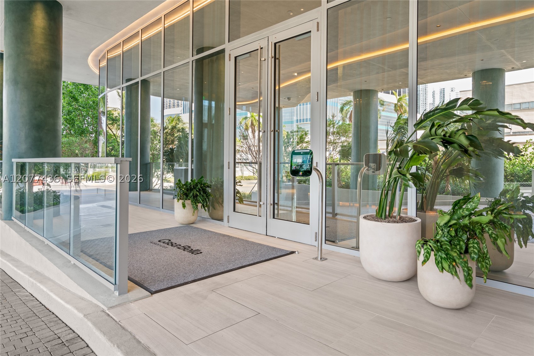 1400 Biscayne Blvd #4203, Miami FL 33132