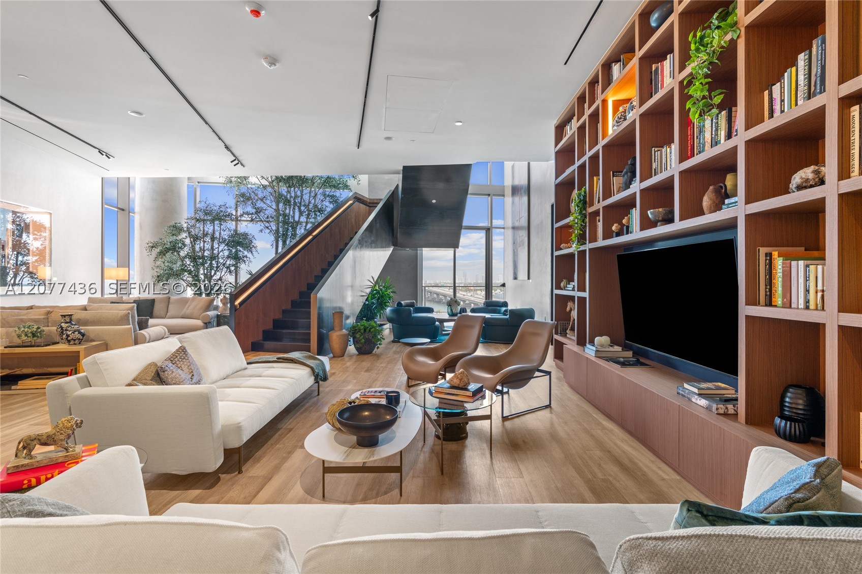 1400 Biscayne Blvd #4203, Miami FL 33132