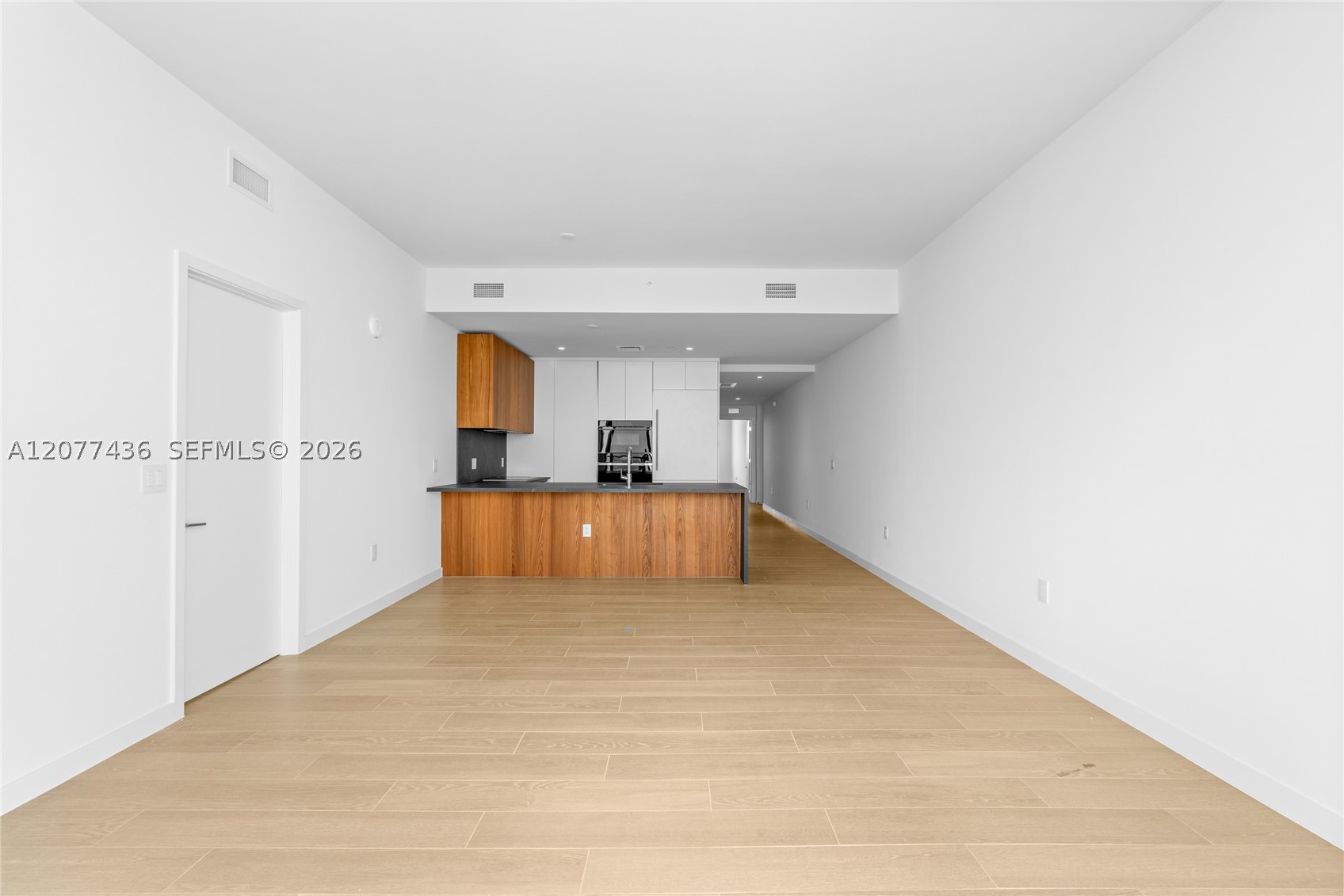 1400 Biscayne Blvd #4203, Miami FL 33132