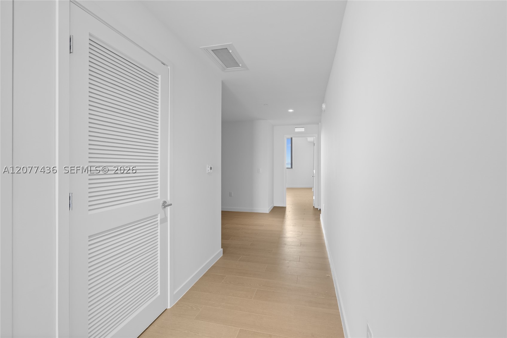 1400 Biscayne Blvd #4203, Miami FL 33132