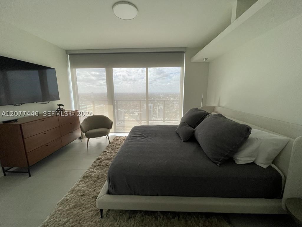 1000 Brickell Plaza #4506, Miami FL 33131