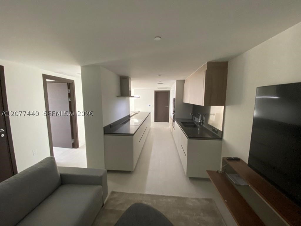 1000 Brickell Plaza #4506, Miami FL 33131