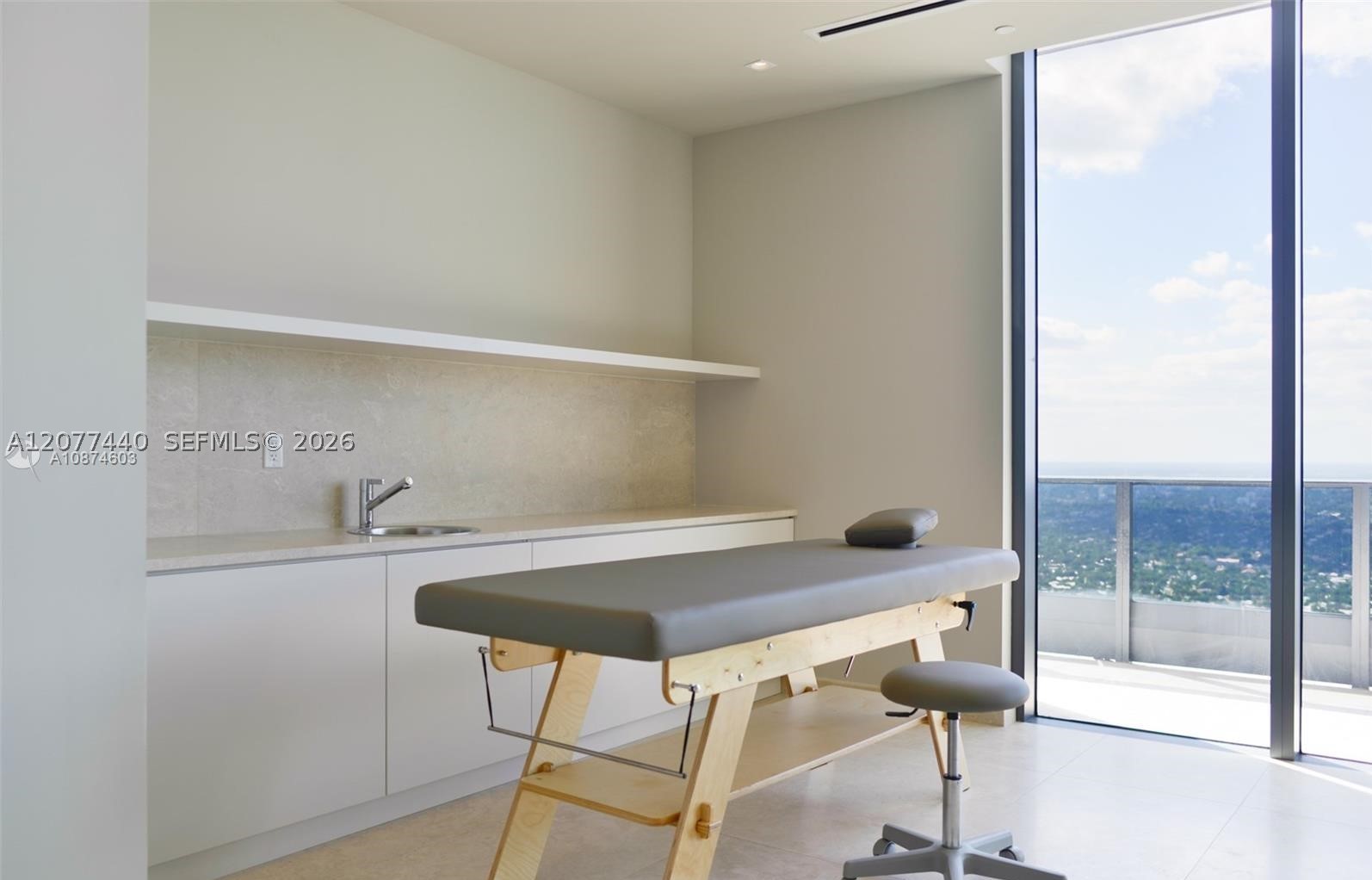 1000 Brickell Plaza #4506, Miami FL 33131