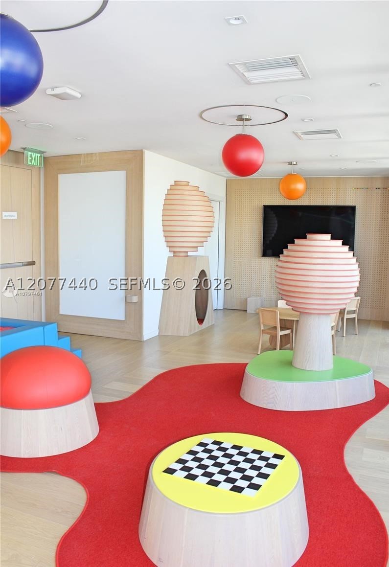 1000 Brickell Plaza #4506, Miami FL 33131