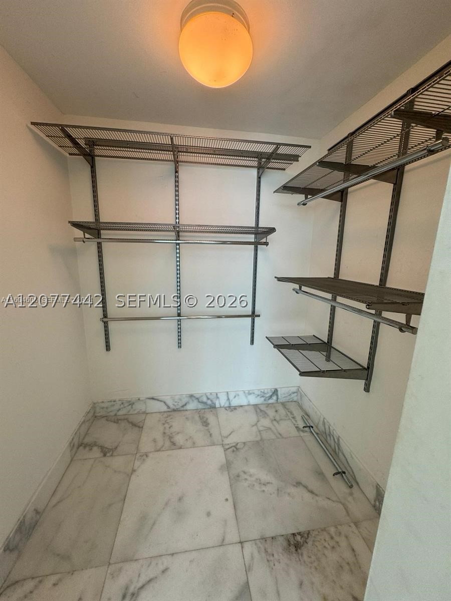 1331 Brickell Bay Dr #1704, Miami FL 33131