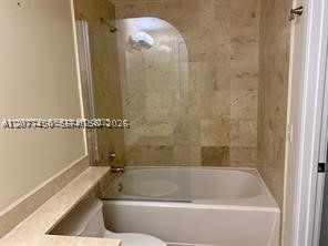 170 SE 14th St #2006, Miami FL 33131