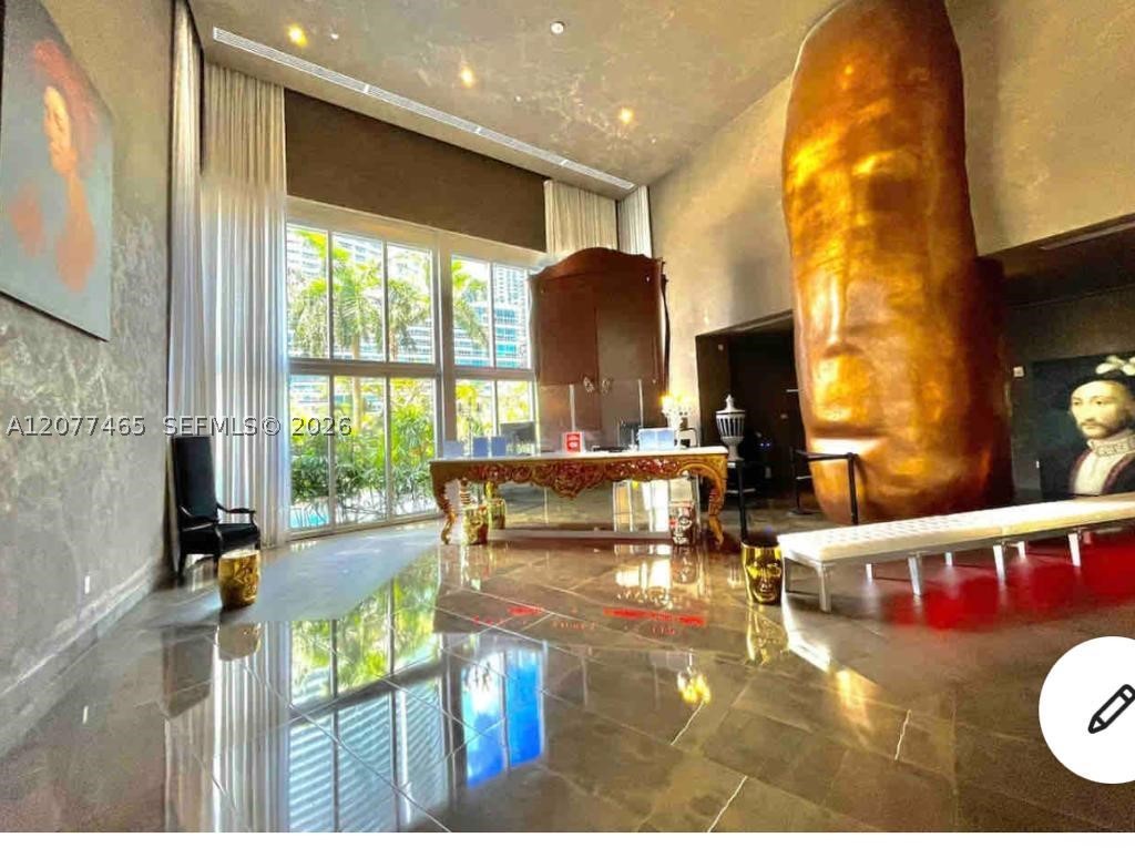 475 Brickell Ave #808, Miami FL 33131