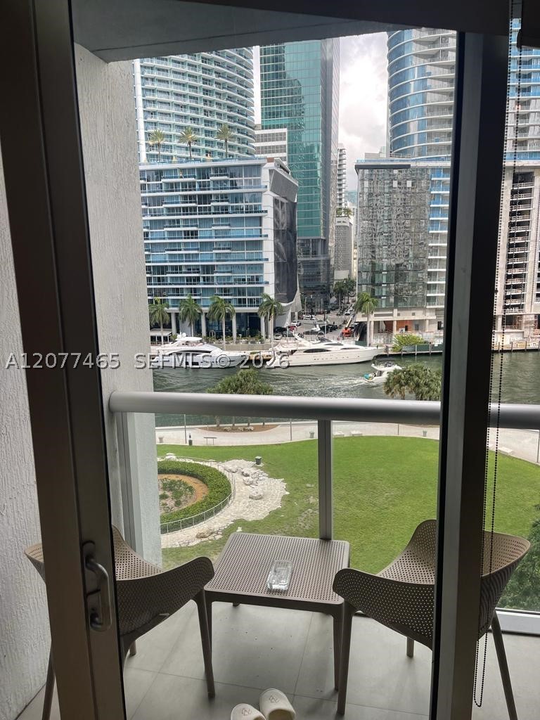 475 Brickell Ave #808, Miami FL 33131