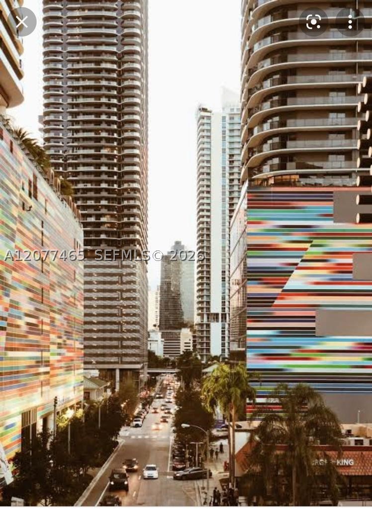 475 Brickell Ave #808, Miami FL 33131