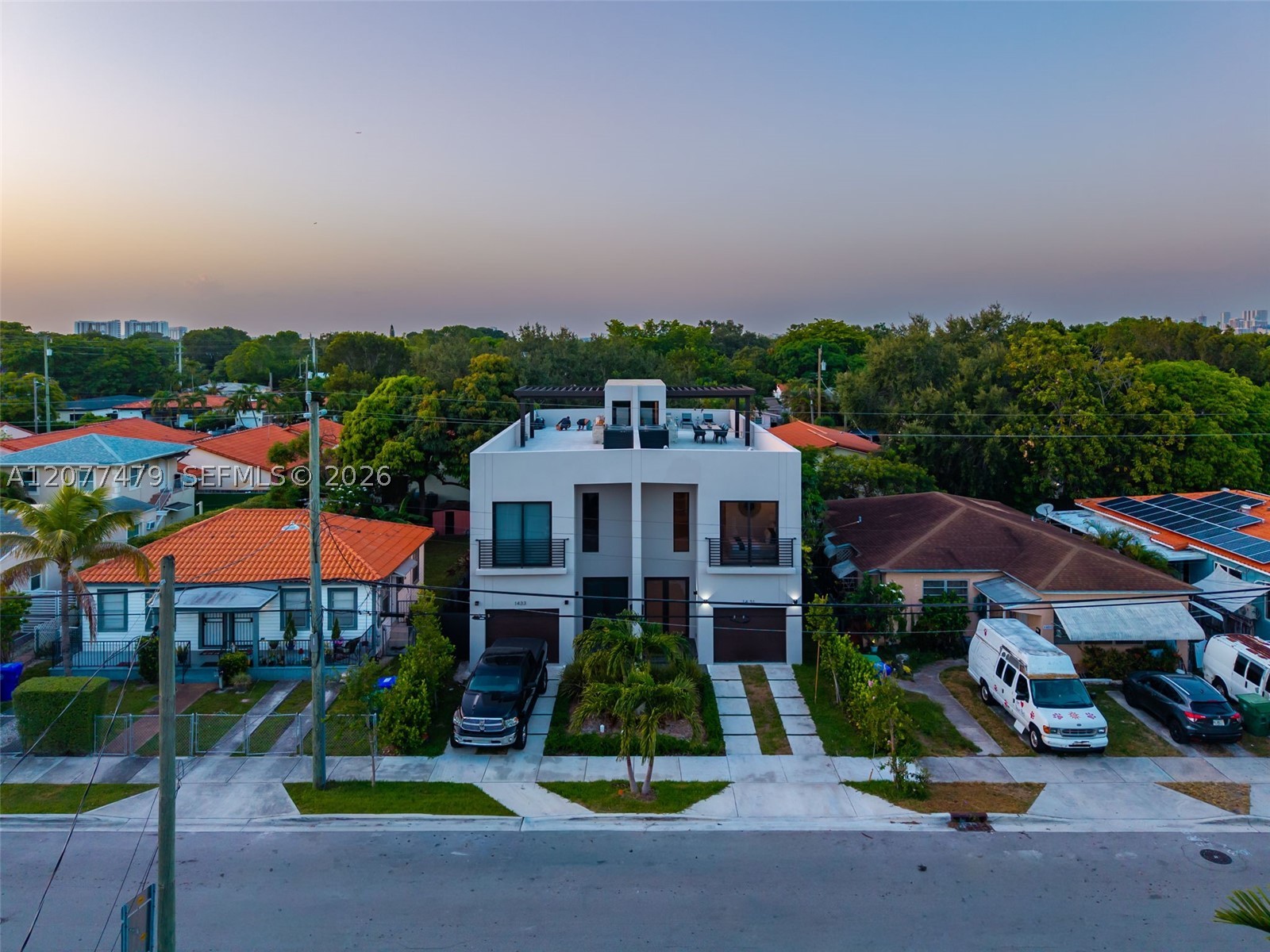 1433 SW 20th St, Miami FL 33145