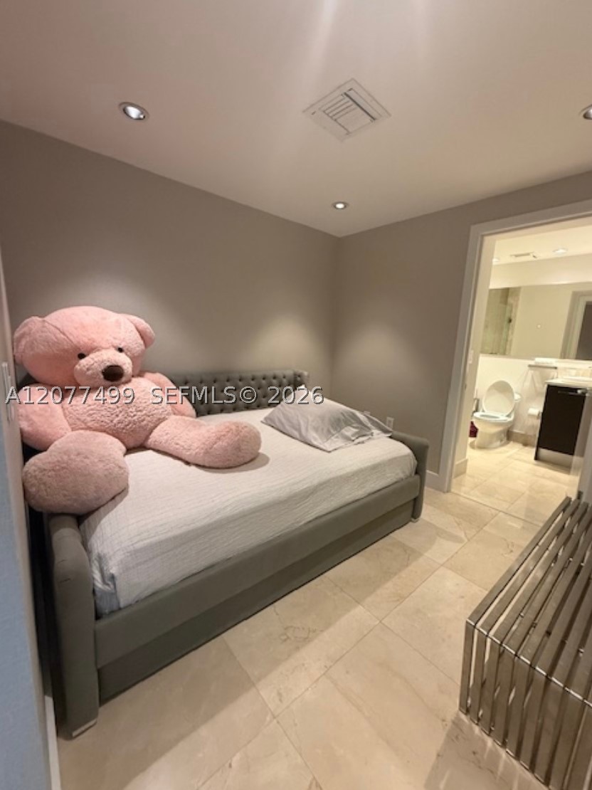 17121 Collins Ave #1807, Sunny Isles Beach FL 33160