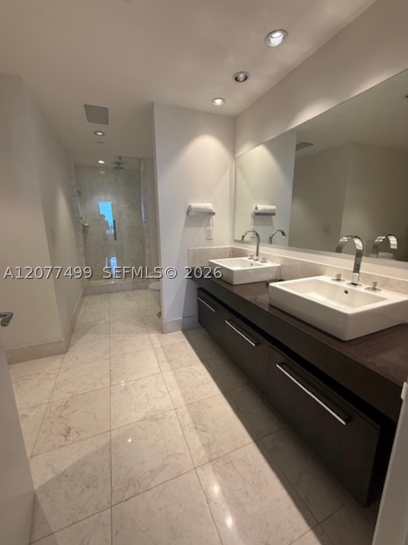 17121 Collins Ave #1807, Sunny Isles Beach FL 33160
