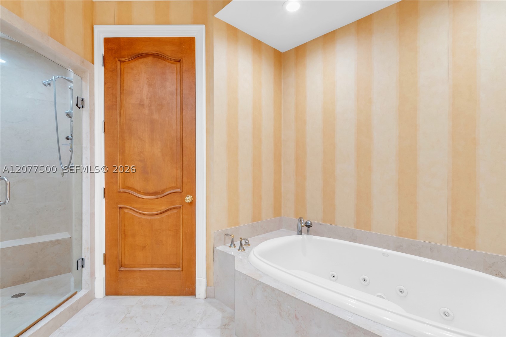 791 Crandon Blvd #PH04, Key Biscayne FL 33149