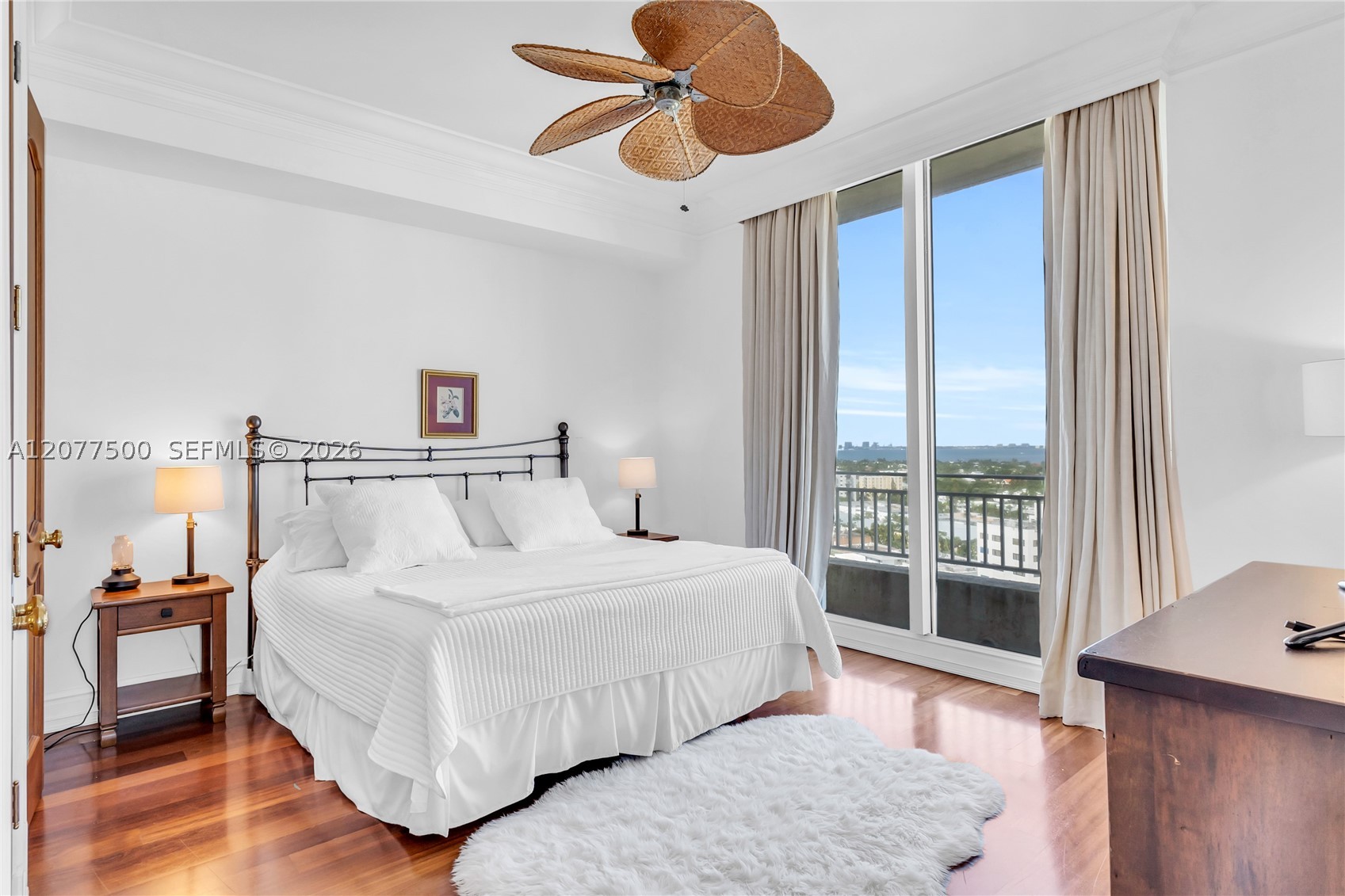 791 Crandon Blvd #PH04, Key Biscayne FL 33149