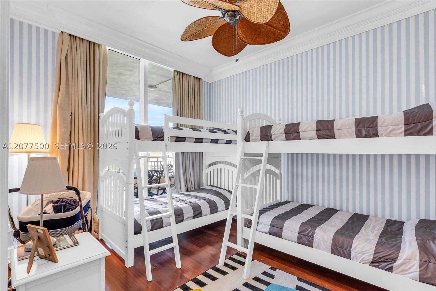 791 Crandon Blvd #PH04, Key Biscayne FL 33149