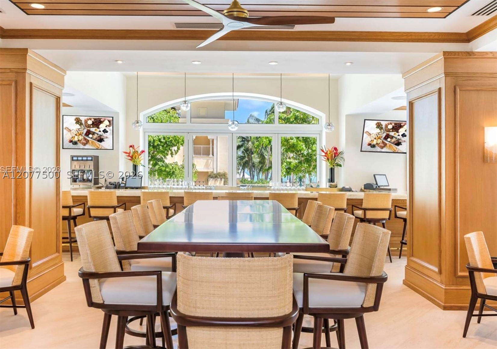 791 Crandon Blvd #PH04, Key Biscayne FL 33149