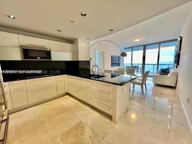 17121 Collins Ave #1007, Sunny Isles Beach FL 33160