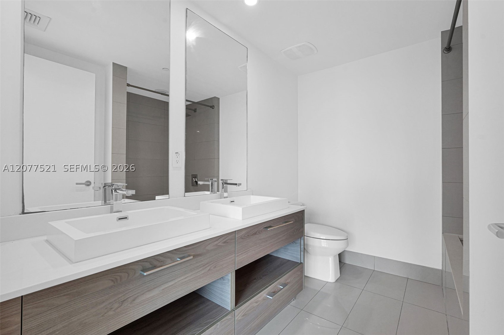 1300 S Miami Ave #2811, Miami FL 33130