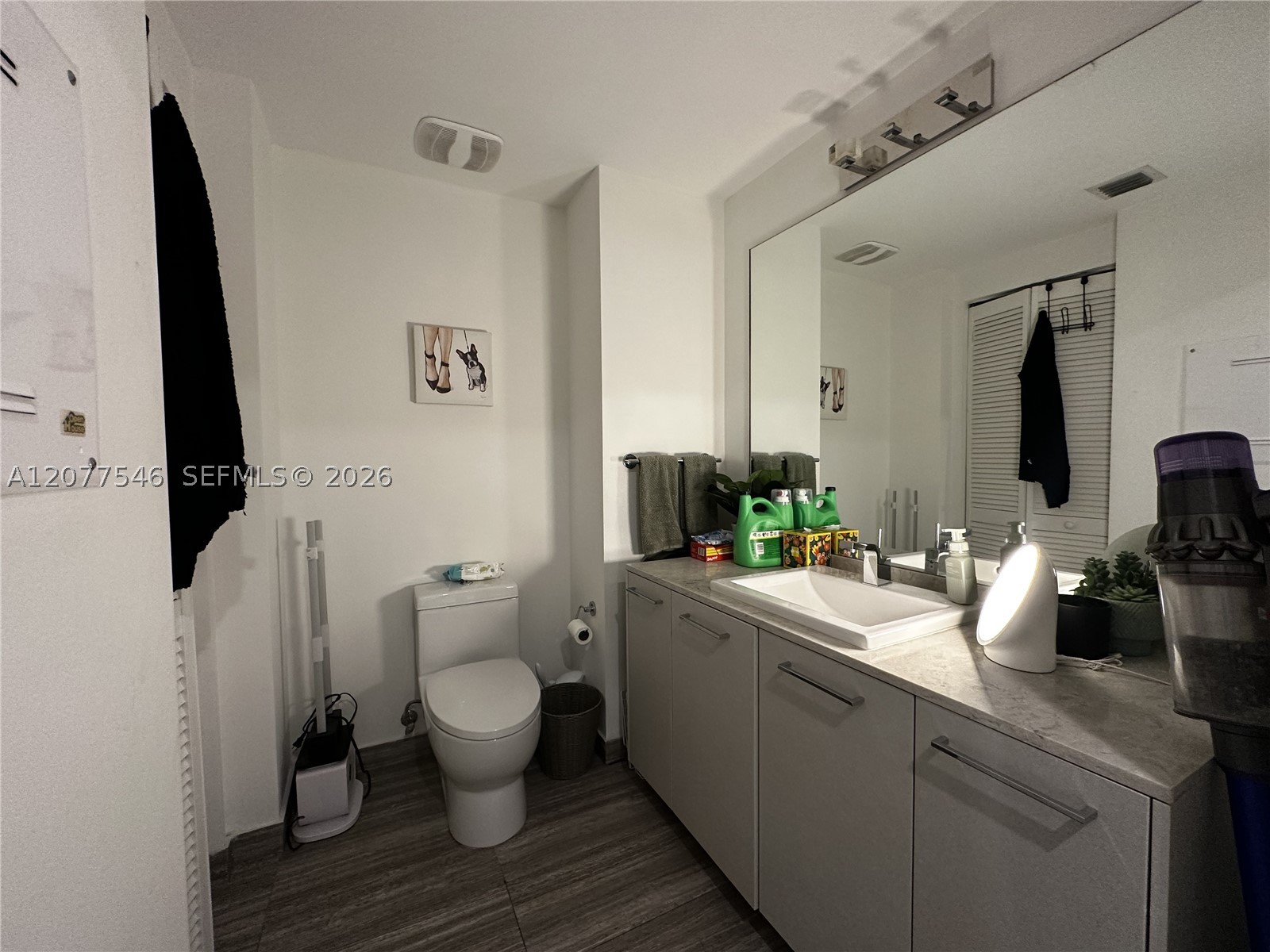 Miami FL 33131 - A12077546