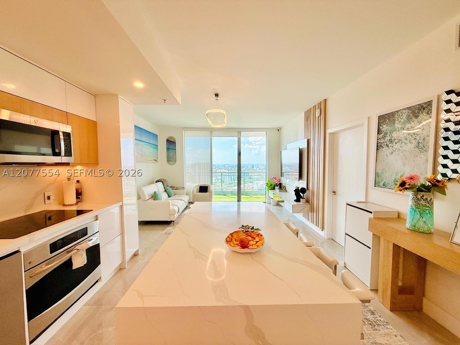 90 SW 3rd St #3306, Miami FL 33130