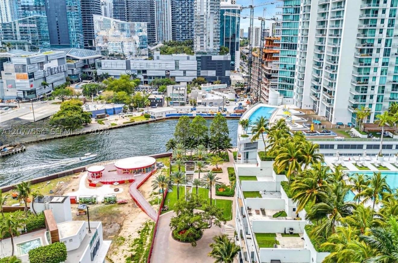 90 SW 3rd St #3306, Miami FL 33130