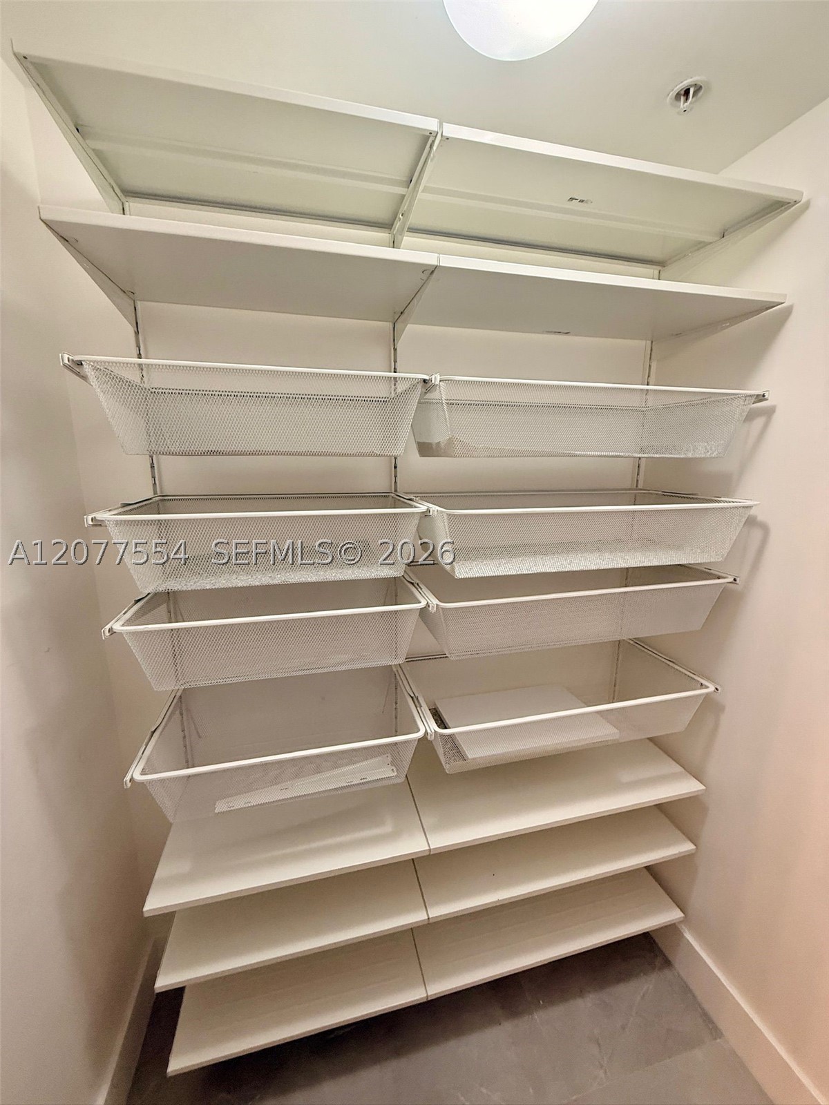 90 SW 3rd St #3306, Miami FL 33130