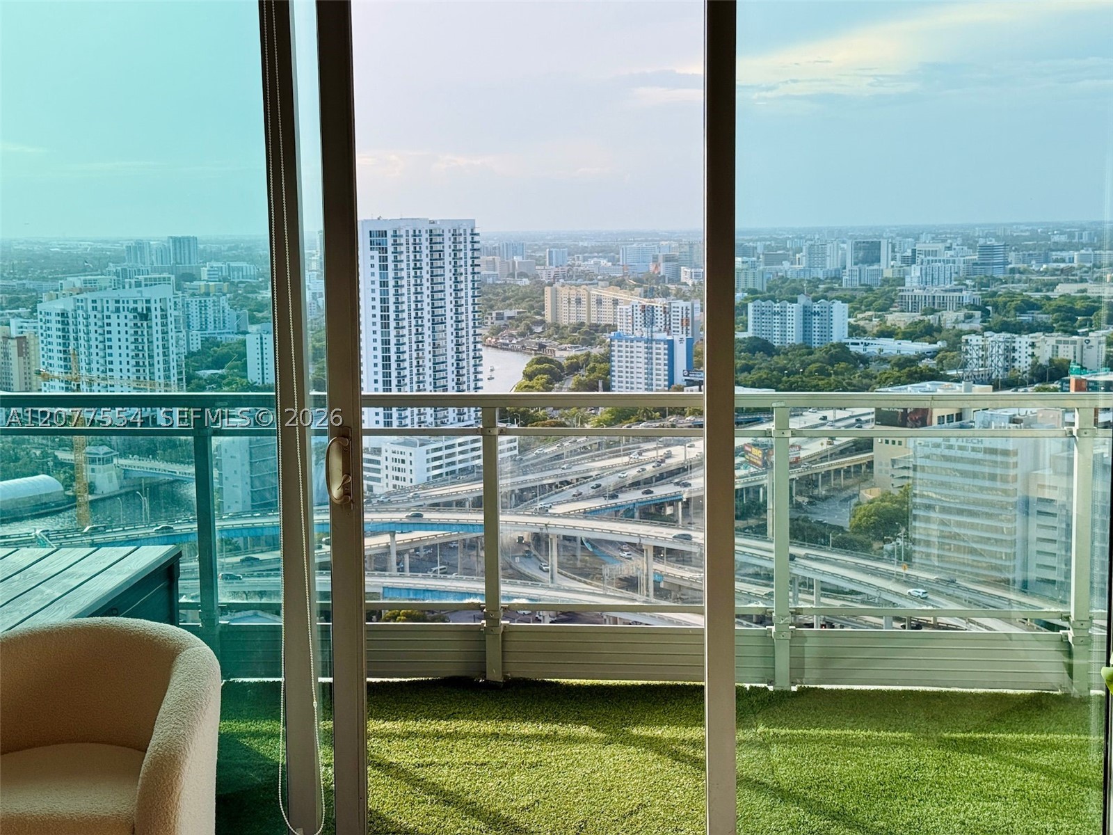 90 SW 3rd St #3306, Miami FL 33130