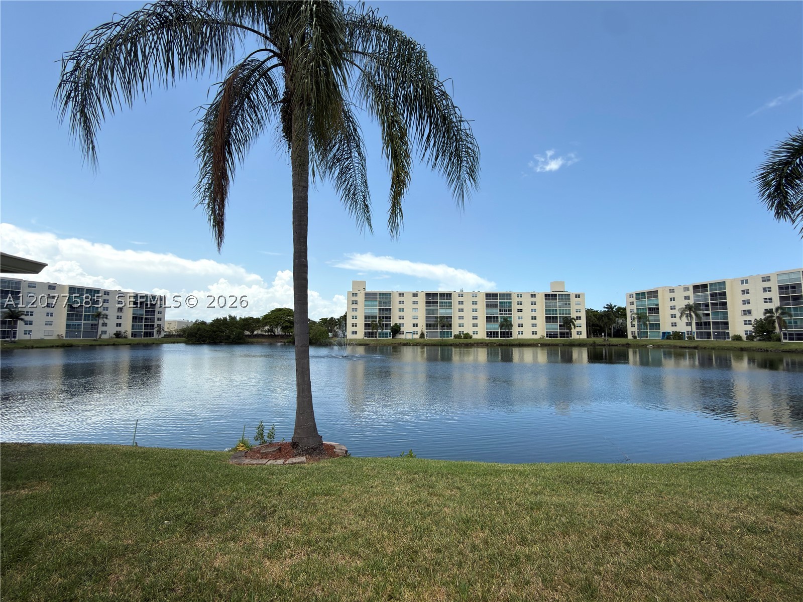141 SE 3rd Ave #106, Dania Beach FL 33004