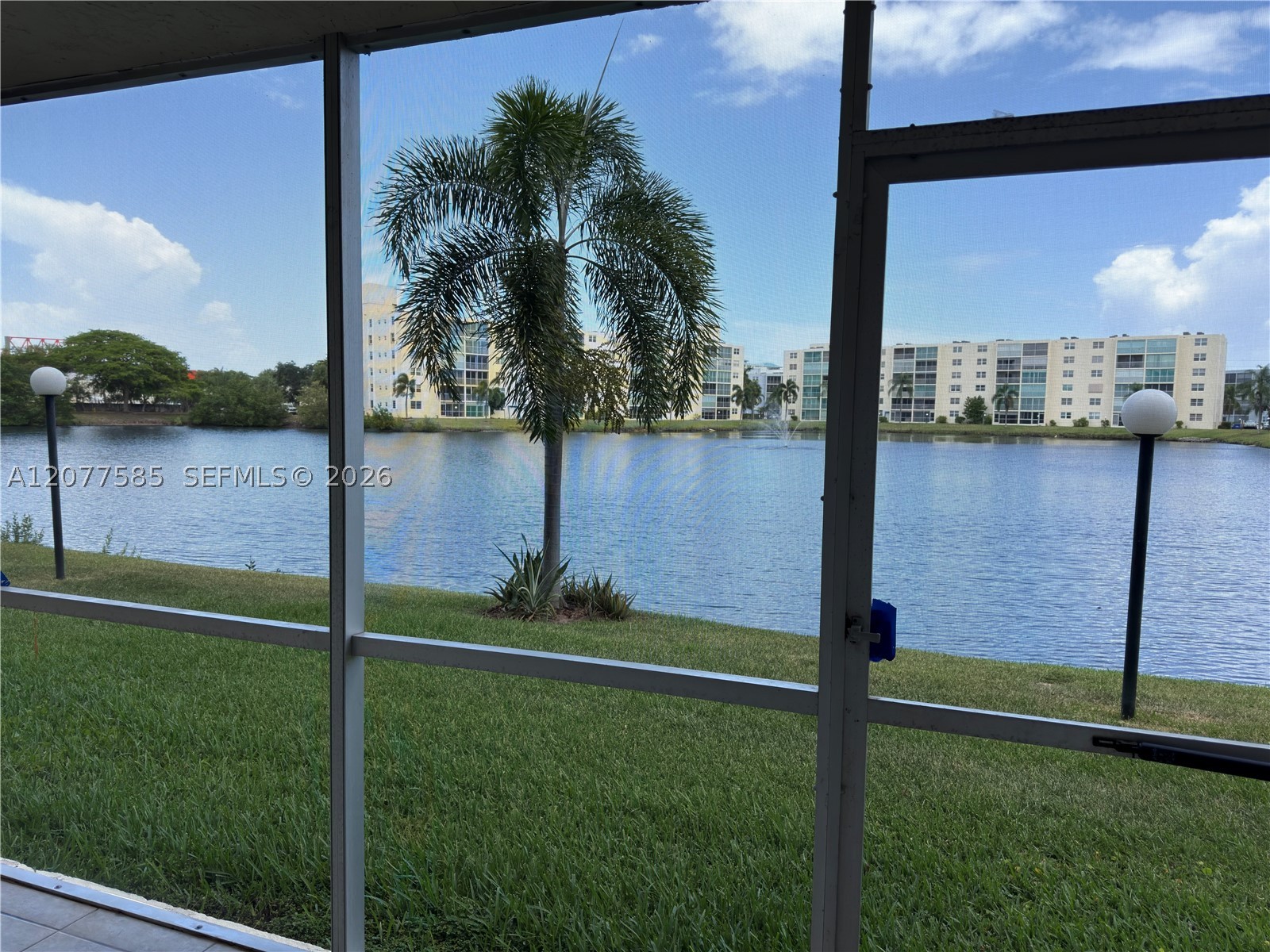 141 SE 3rd Ave #106, Dania Beach FL 33004