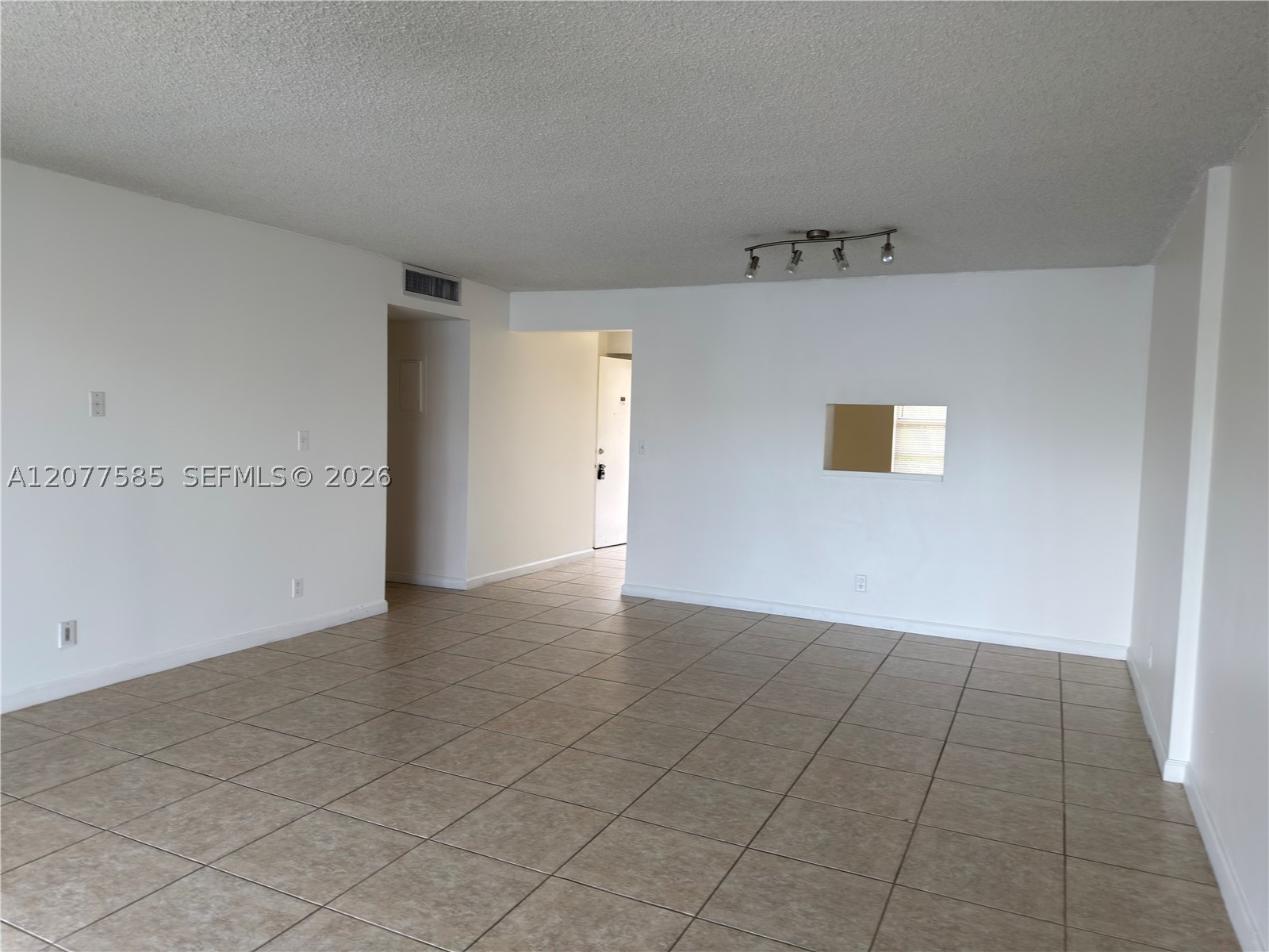 141 SE 3rd Ave #106, Dania Beach FL 33004