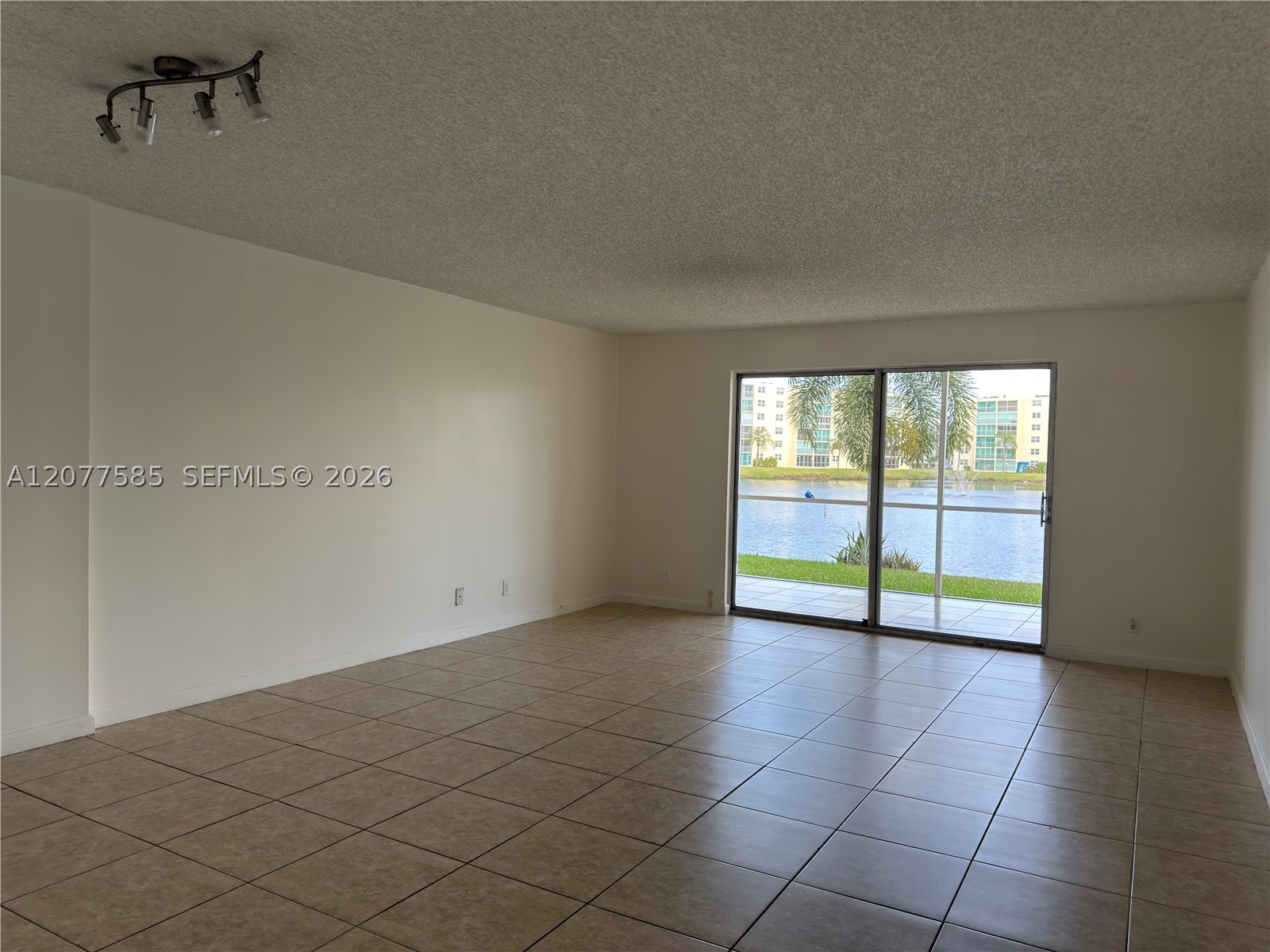 141 SE 3rd Ave #106, Dania Beach FL 33004